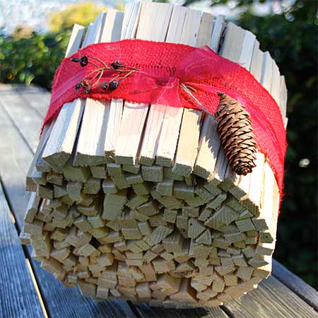 Anfeuerholz gebunden